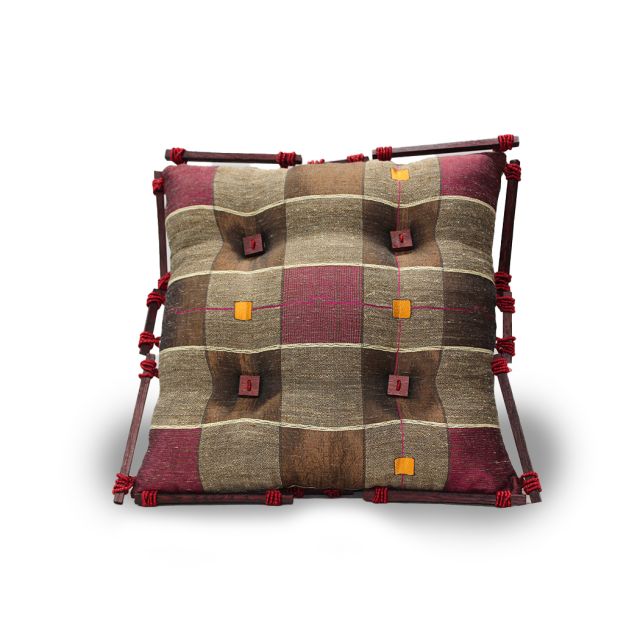 Cuscino decorativo a quadri con listelli