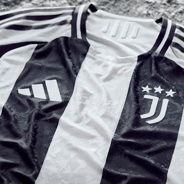 JUVENTUS - Maglia 24/25 autografata da Kenan Yildiz (#10)