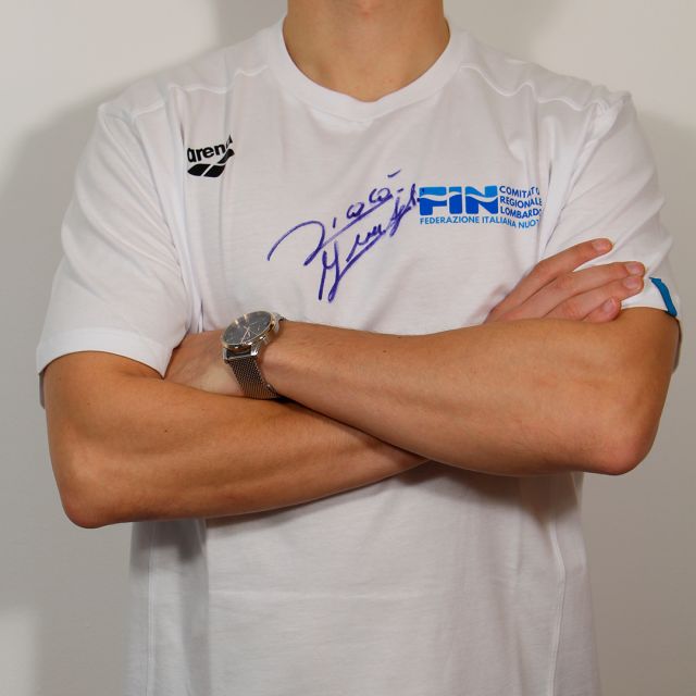 Nicolò Martinenghi - Cuffie e maglia firmate