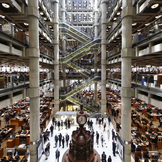Visita ai Lloyd’s of London e Cena con Famiglia Impronta