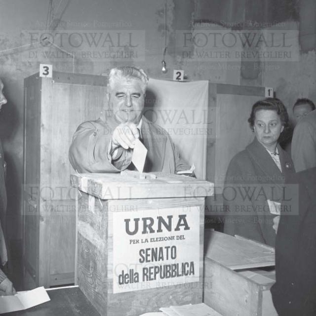 Giuseppe Dozza al voto